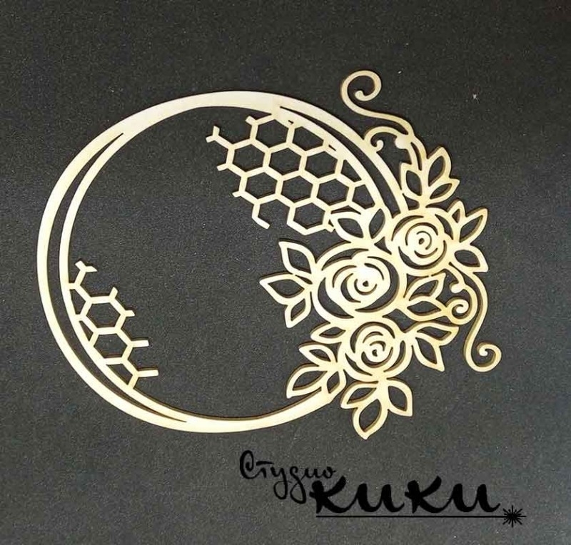 Лазерно изрязана рамка бирен картон с рози