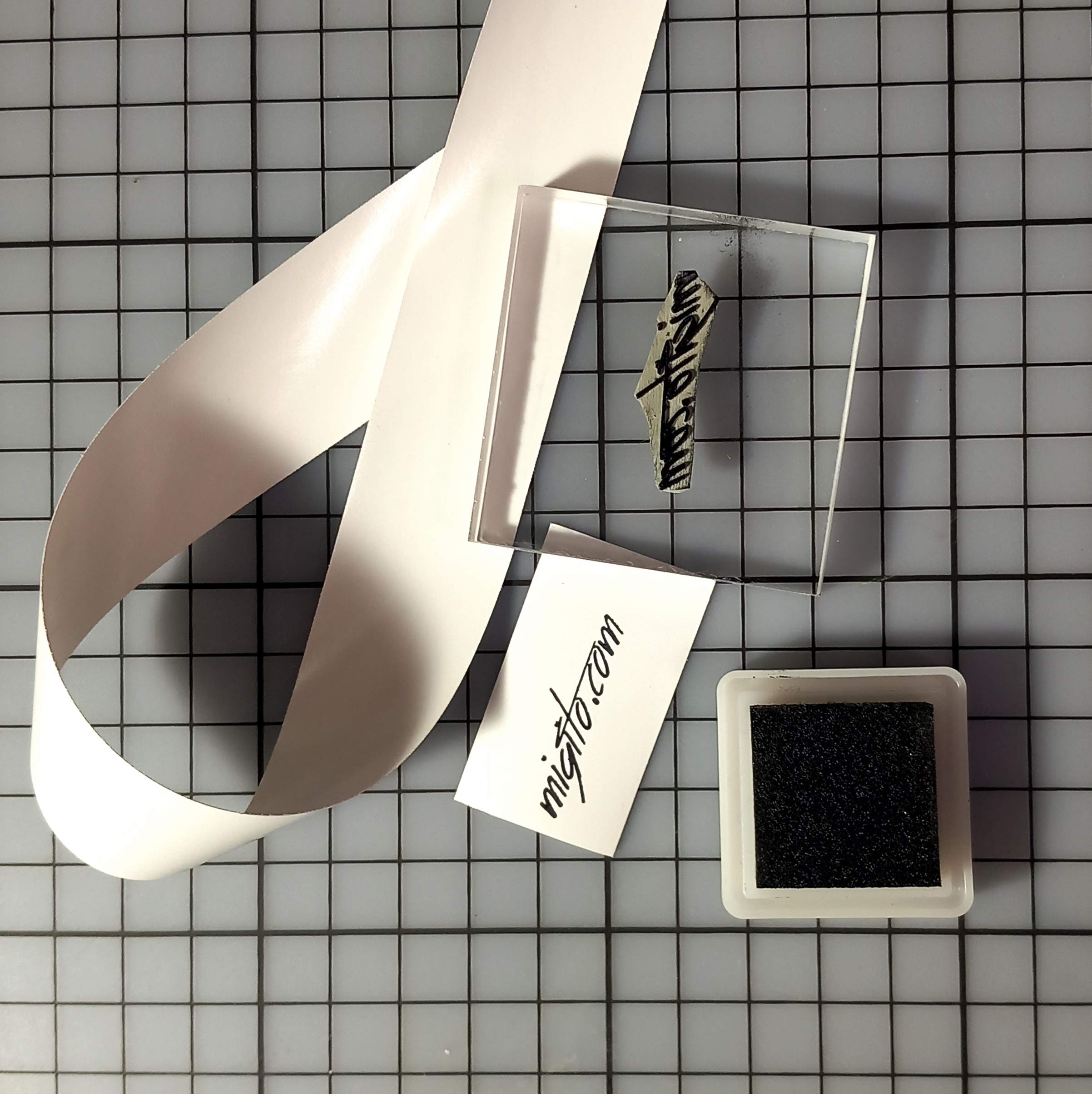 Printing for clothes with acrylic block and thermal ribbon